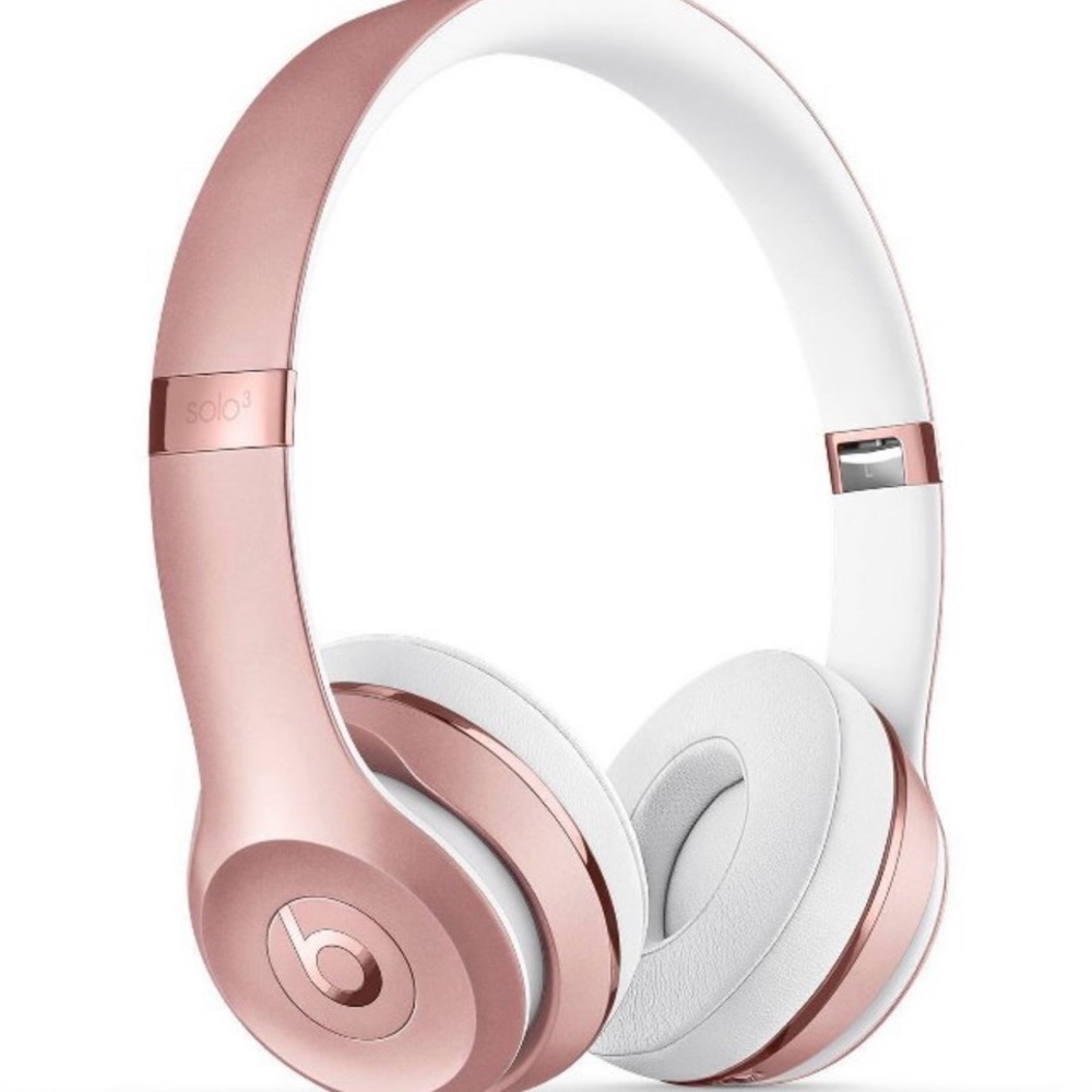 Beats Solo 3 Wireless in Rose Gold